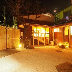 2-separate-housesgarden-hakone-3min-walk-from-sta.kanagawa-hotels.com/